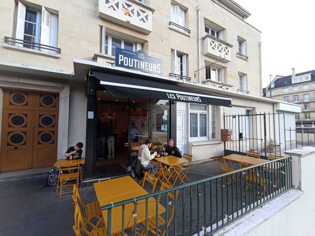 Les Poutineurs