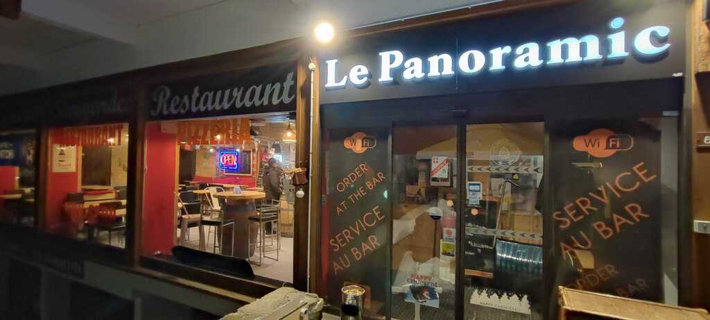 Le Panoramic Arcs 1600