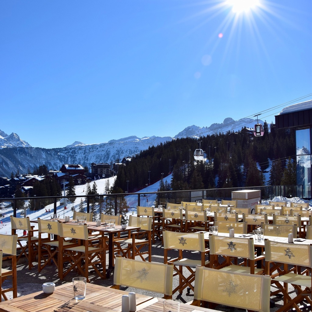 Restaurant Bar INEOS Club House