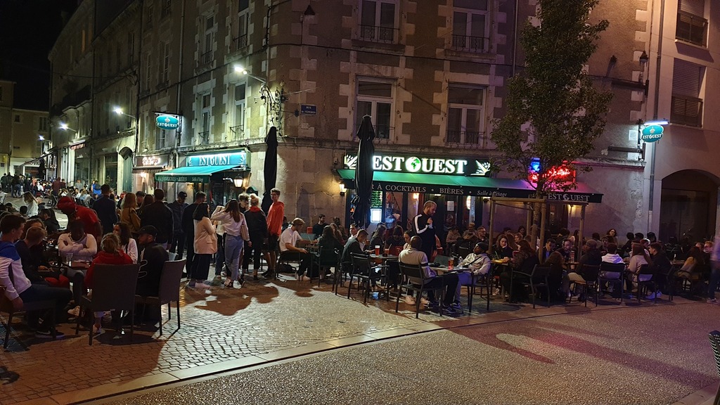 Est Ouest
