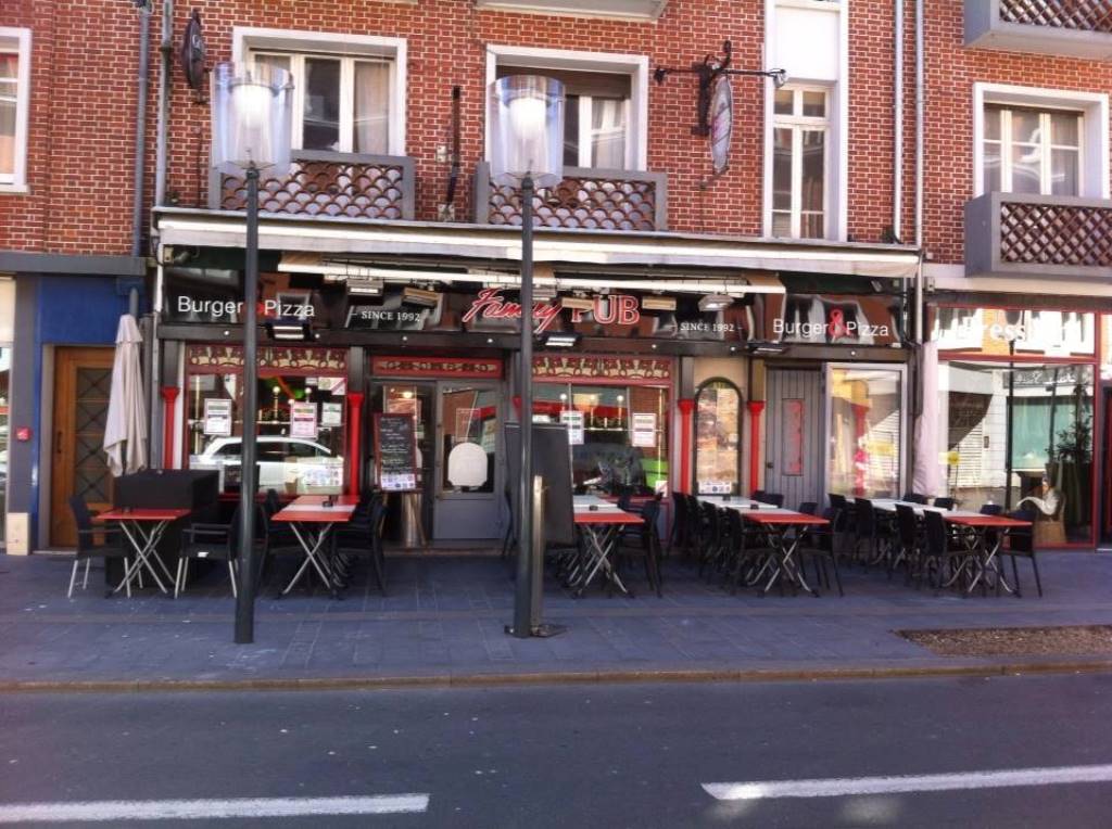 Family Pub