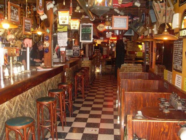 Pub Mac Ewans