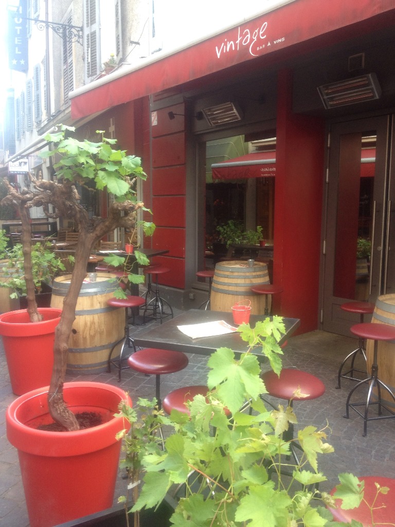 Vintage Bar A Vins
