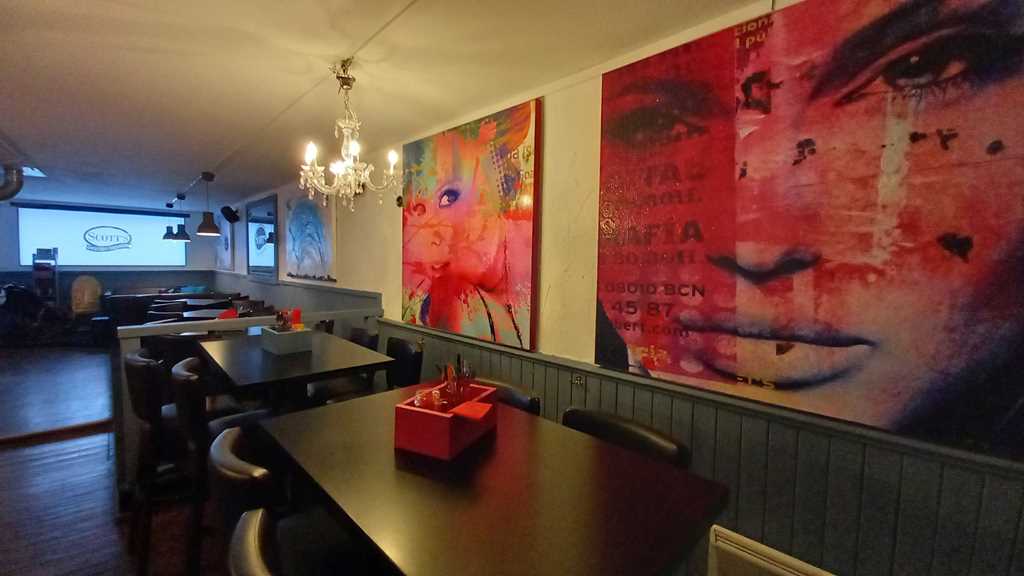 Scott's Bar Restaurant