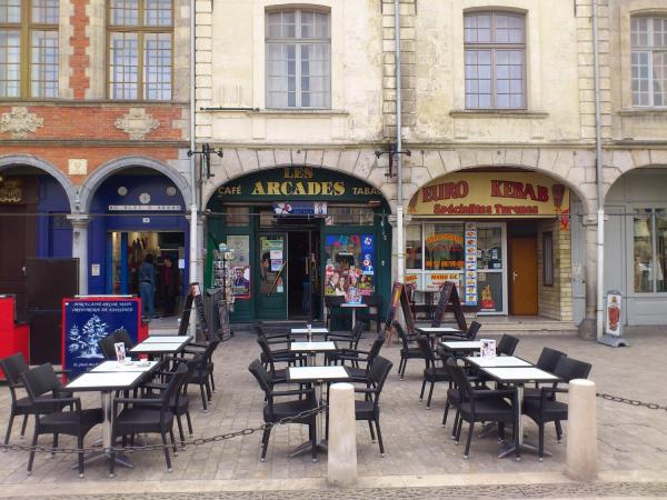 Les Arcades