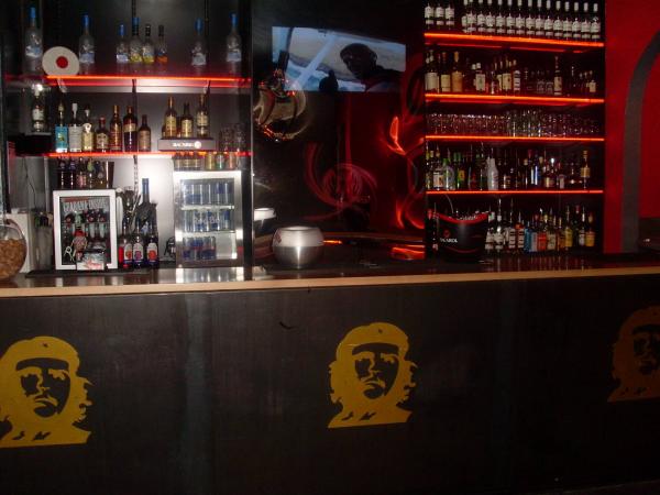 Le Cuba Bar
