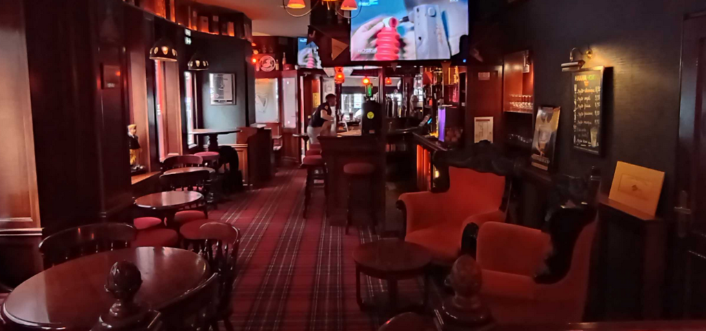 Broker Pub
