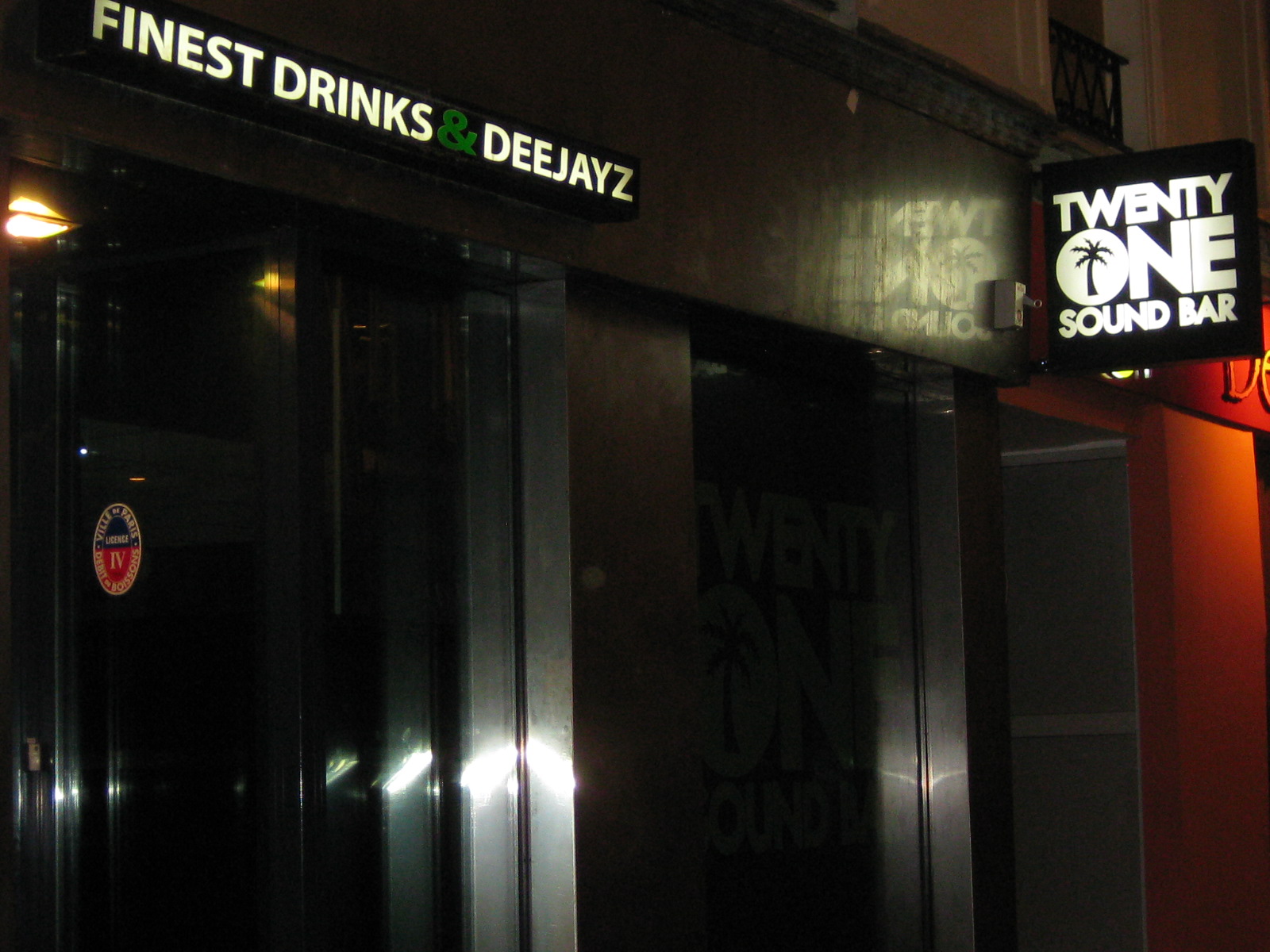 Twenty One Sound Bar