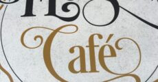 Le Flo's Café