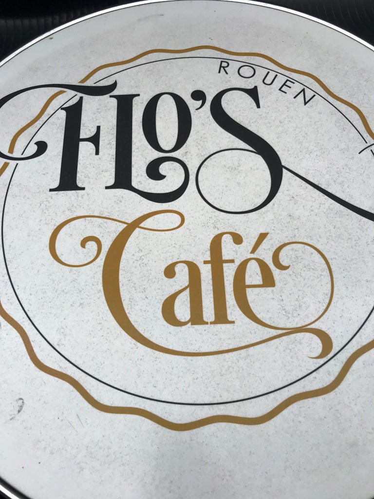 Le Flo's Café