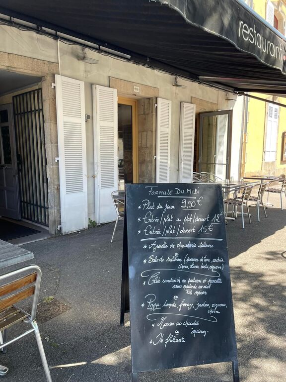 Les Douves
