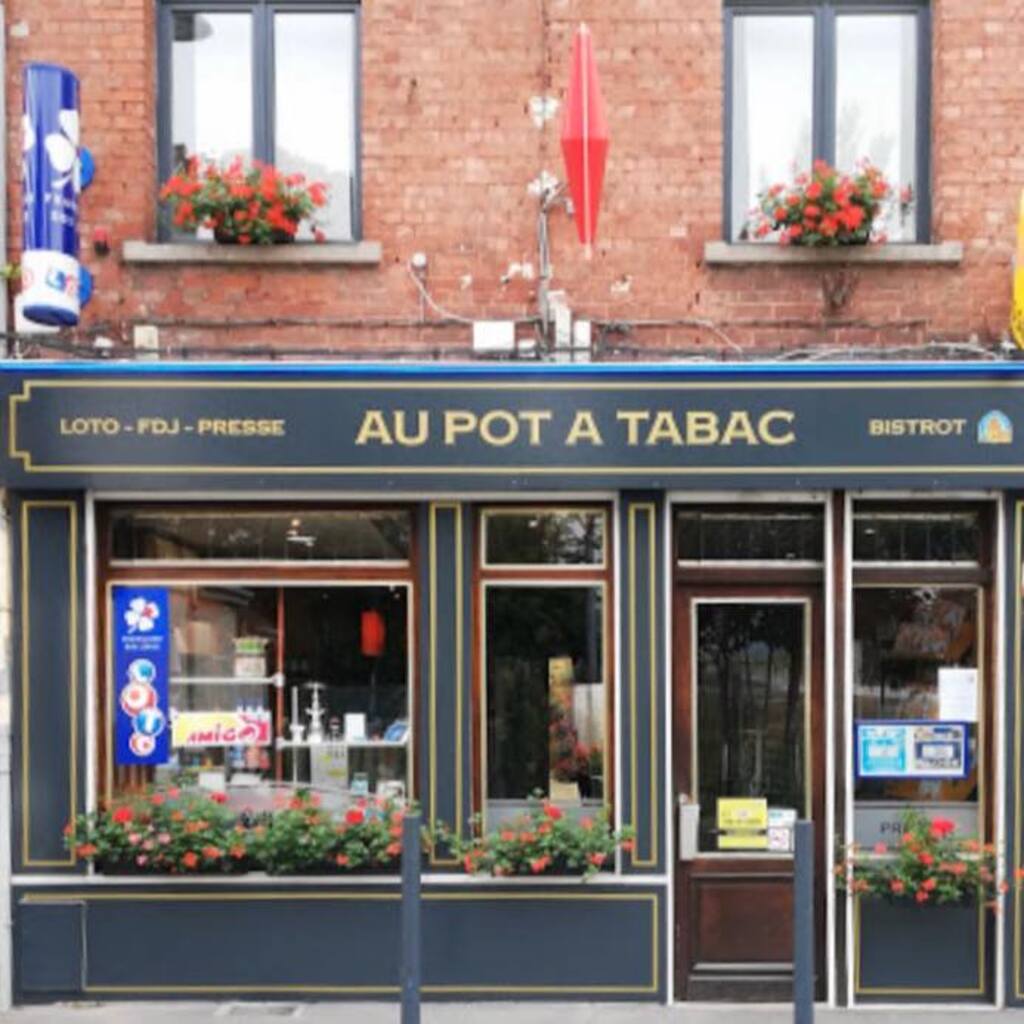 Au Pot à Tabac