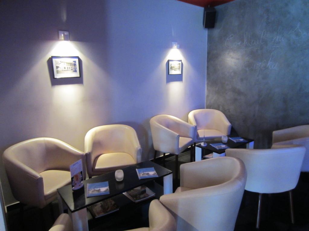 Cayenne Café