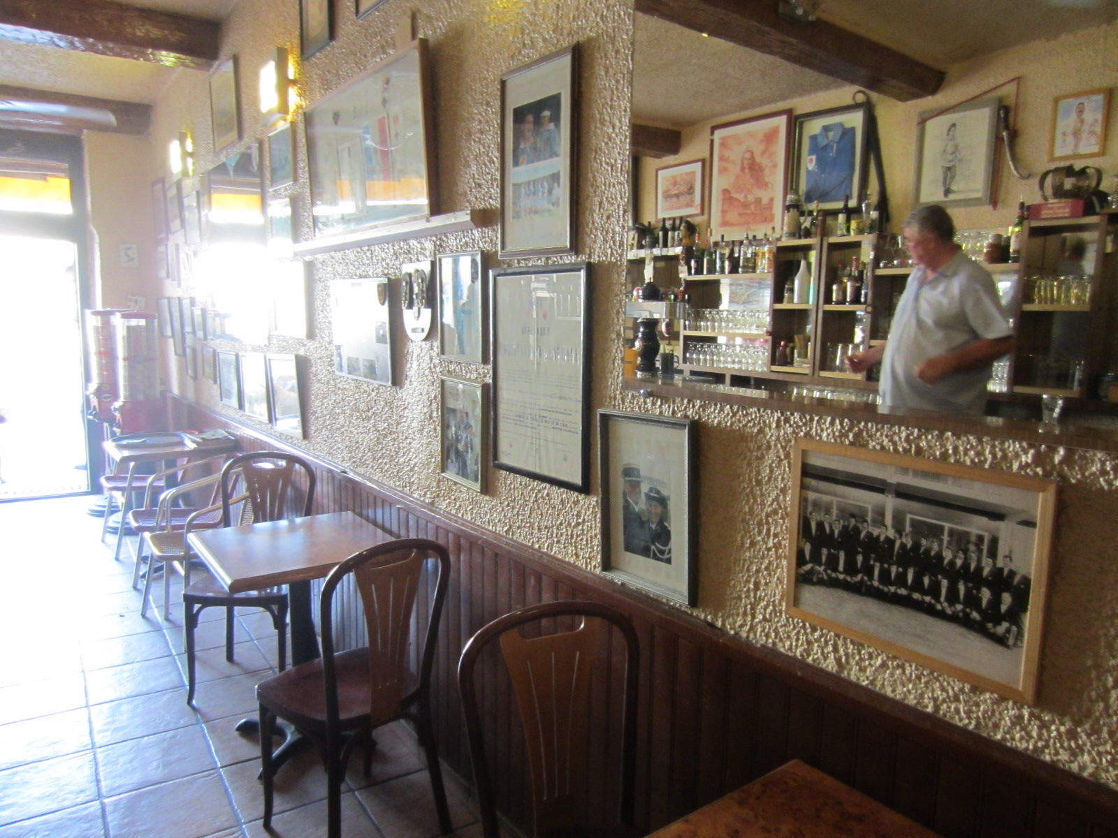 Bar And Britz