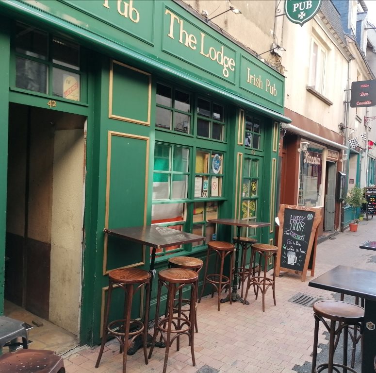 The Lodge Irish Pub