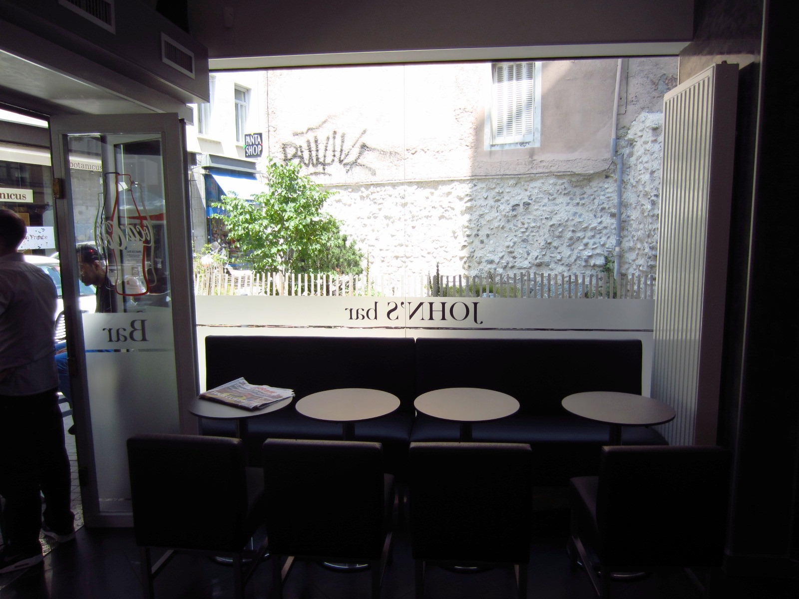 John's Bar