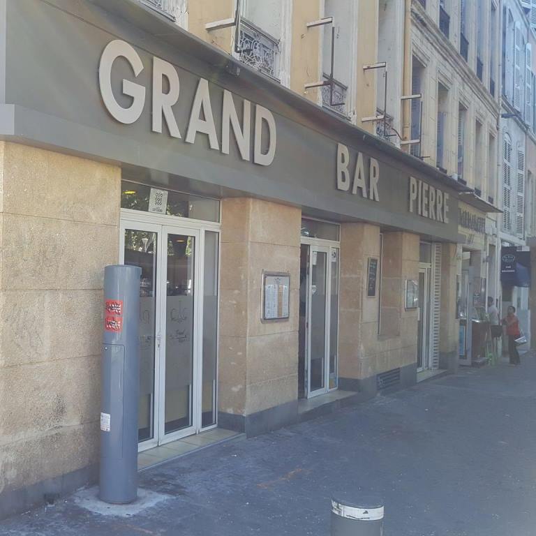 Grand Bar Pierre