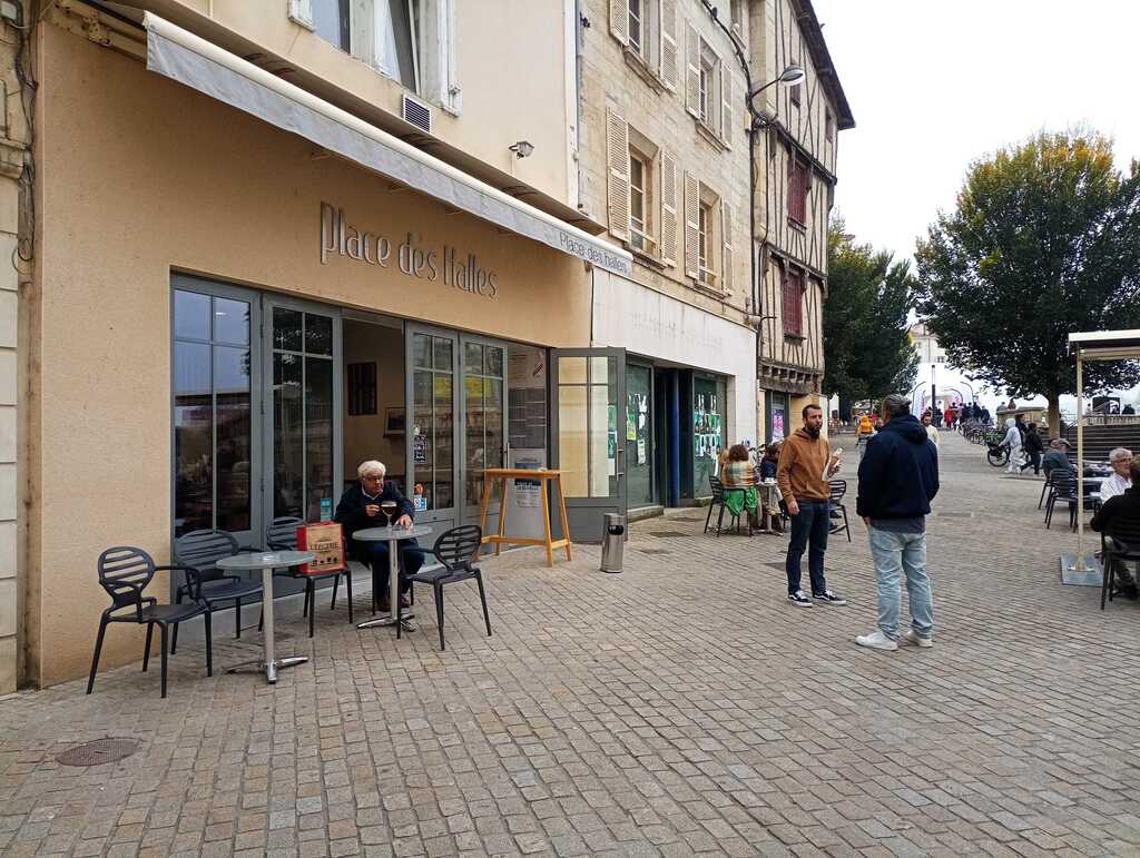 Bar Place des Halles