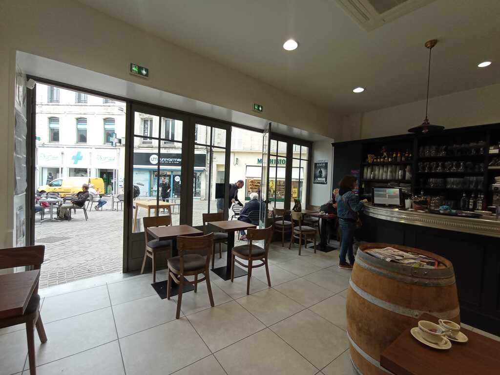 Bar Place des Halles