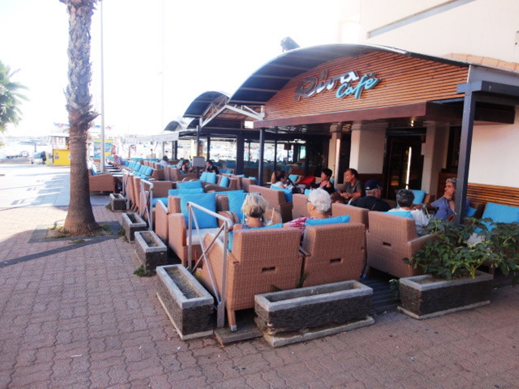 Riva Café