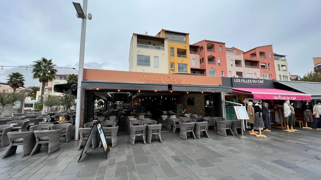 Moda Café