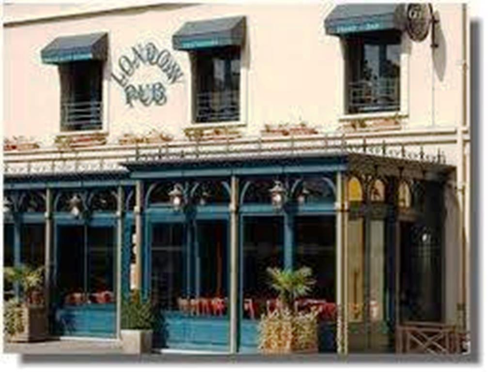 London Pub Tavern