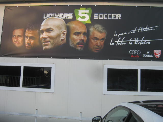 Univers 5 Soccer