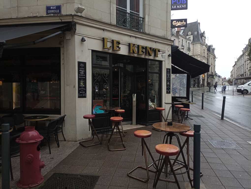 Le Kent pub