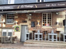 Le Vintage Café