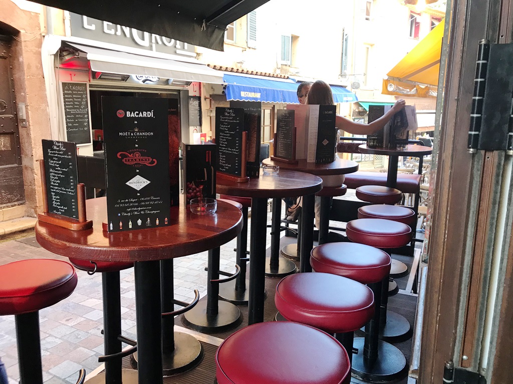 Charly's wine bar