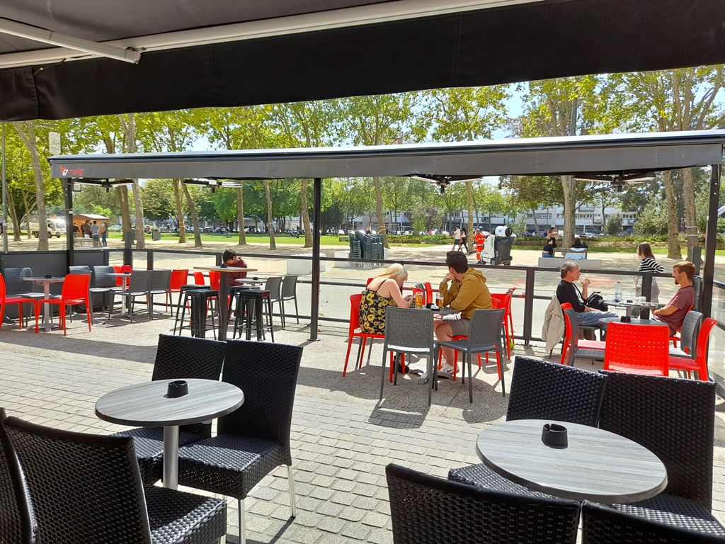 67 Café