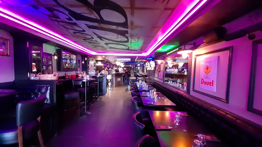 The Famous Pub