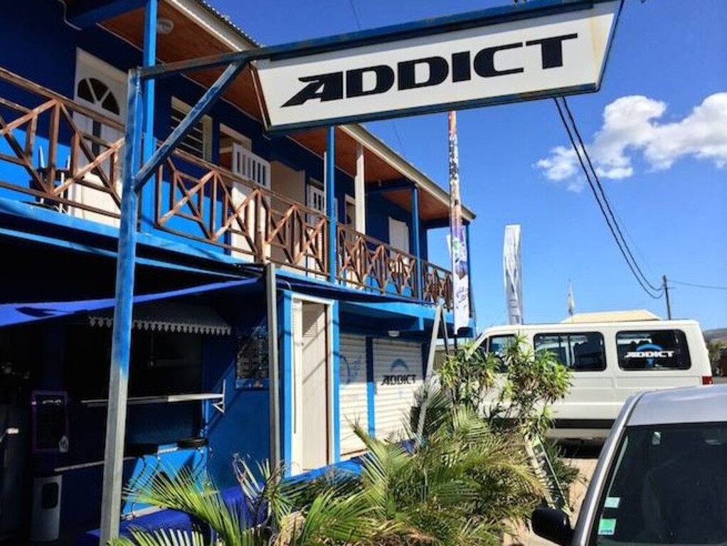 Addict Café