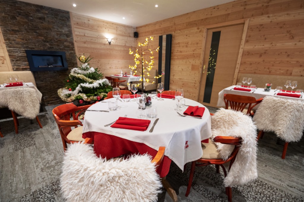 Le Chalet Suisse