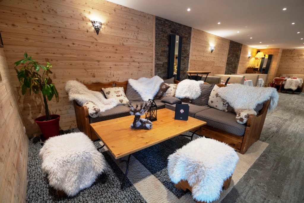 Le Chalet Suisse