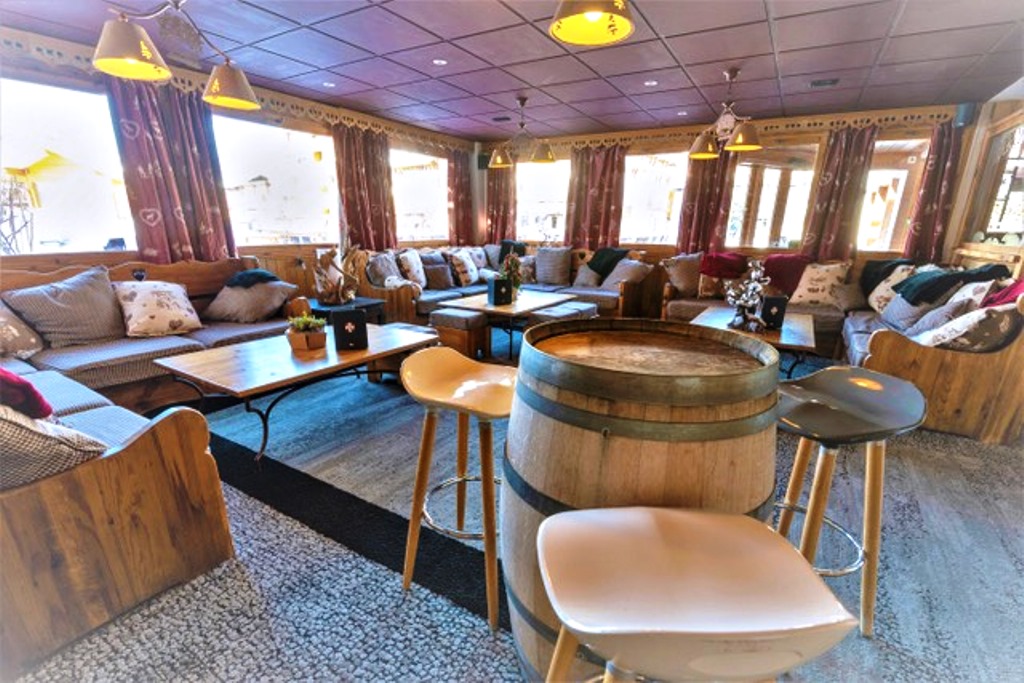 Le Chalet Suisse