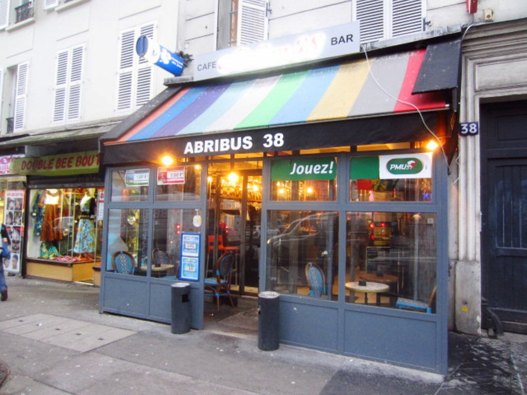 Abribus 38