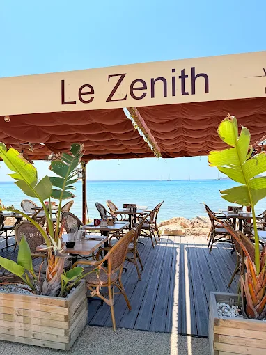 Le Zenith
