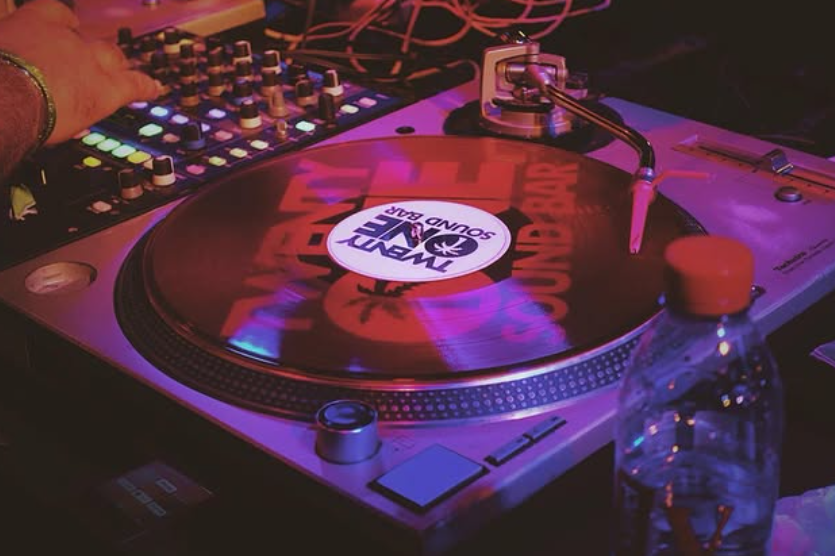 Twenty One Sound Bar