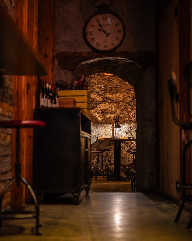 Vintage Bar A Vins