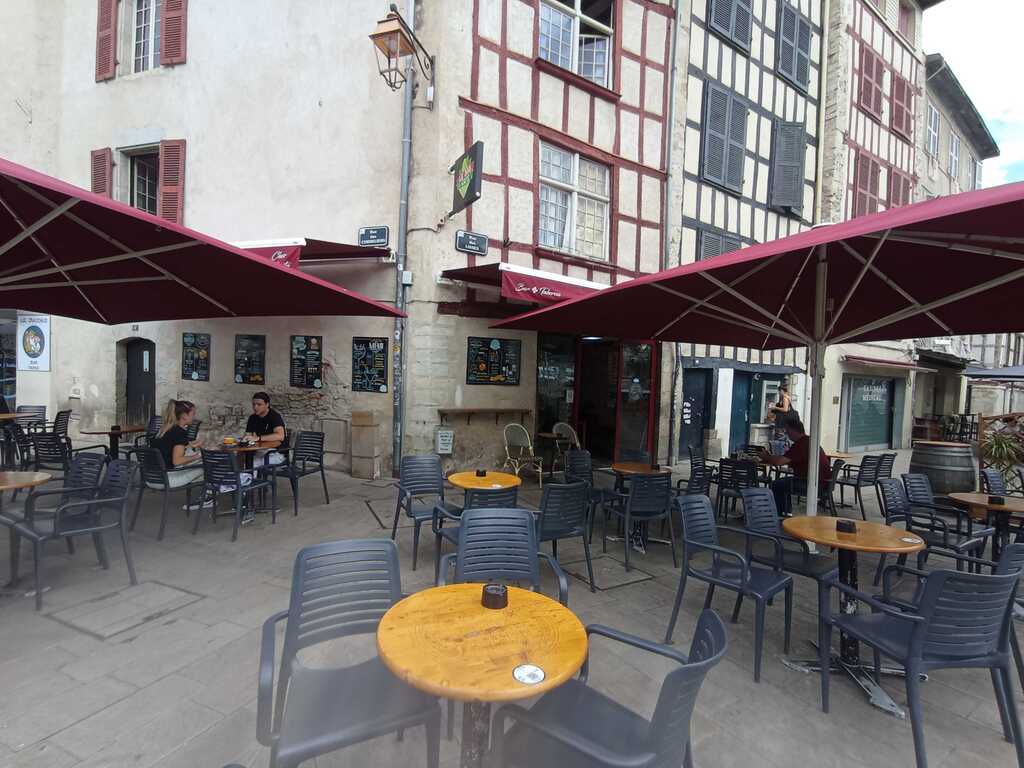 Bab café