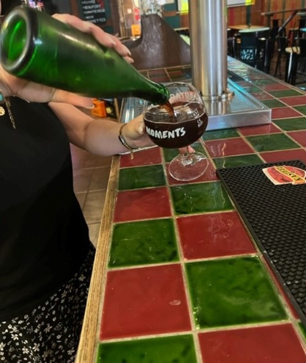 V and B Aubière