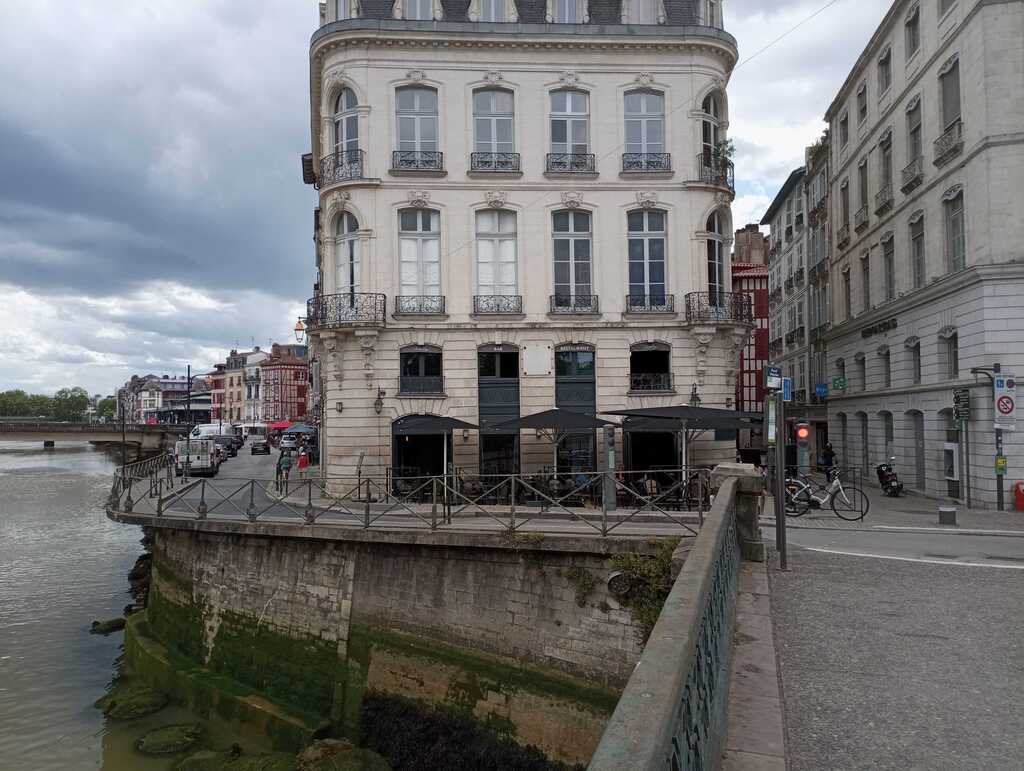 Le Victor Hugo