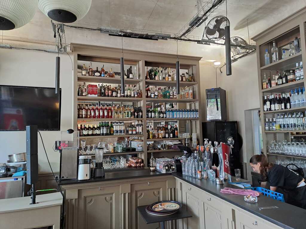 Le Café De La Comédie