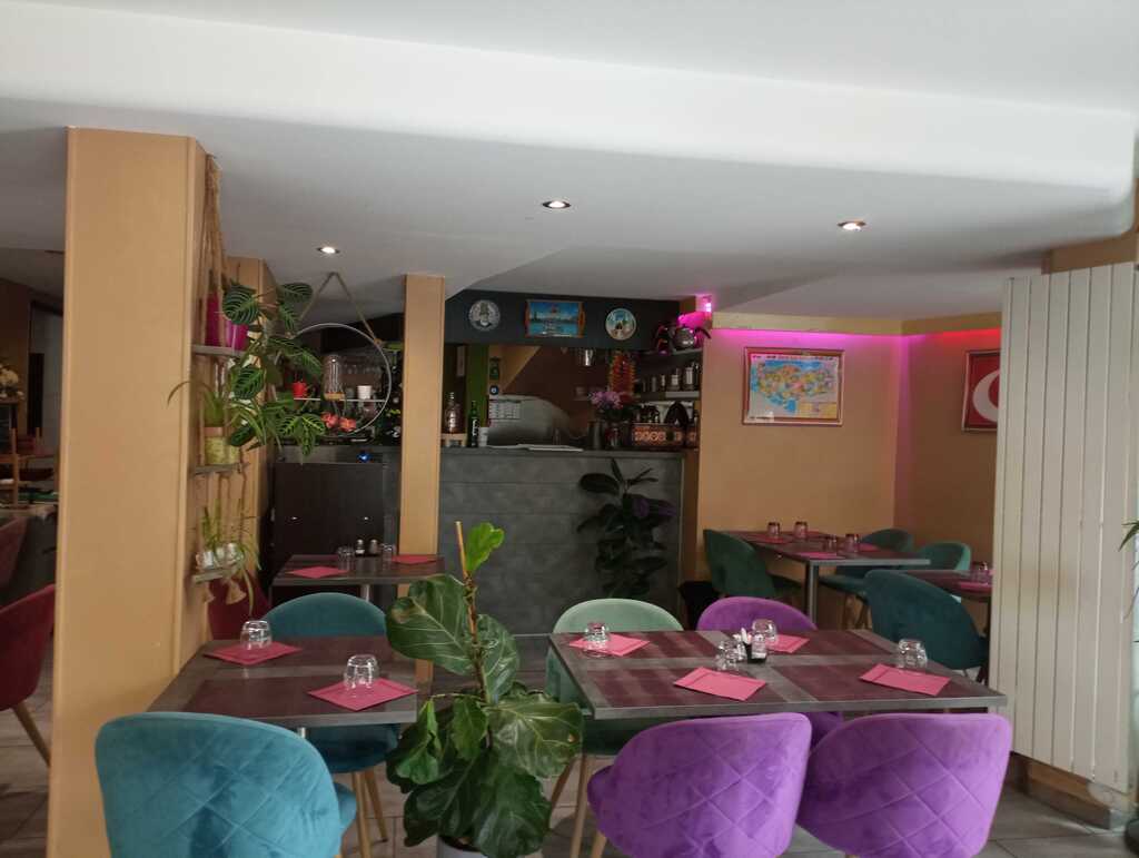 Chez Huri