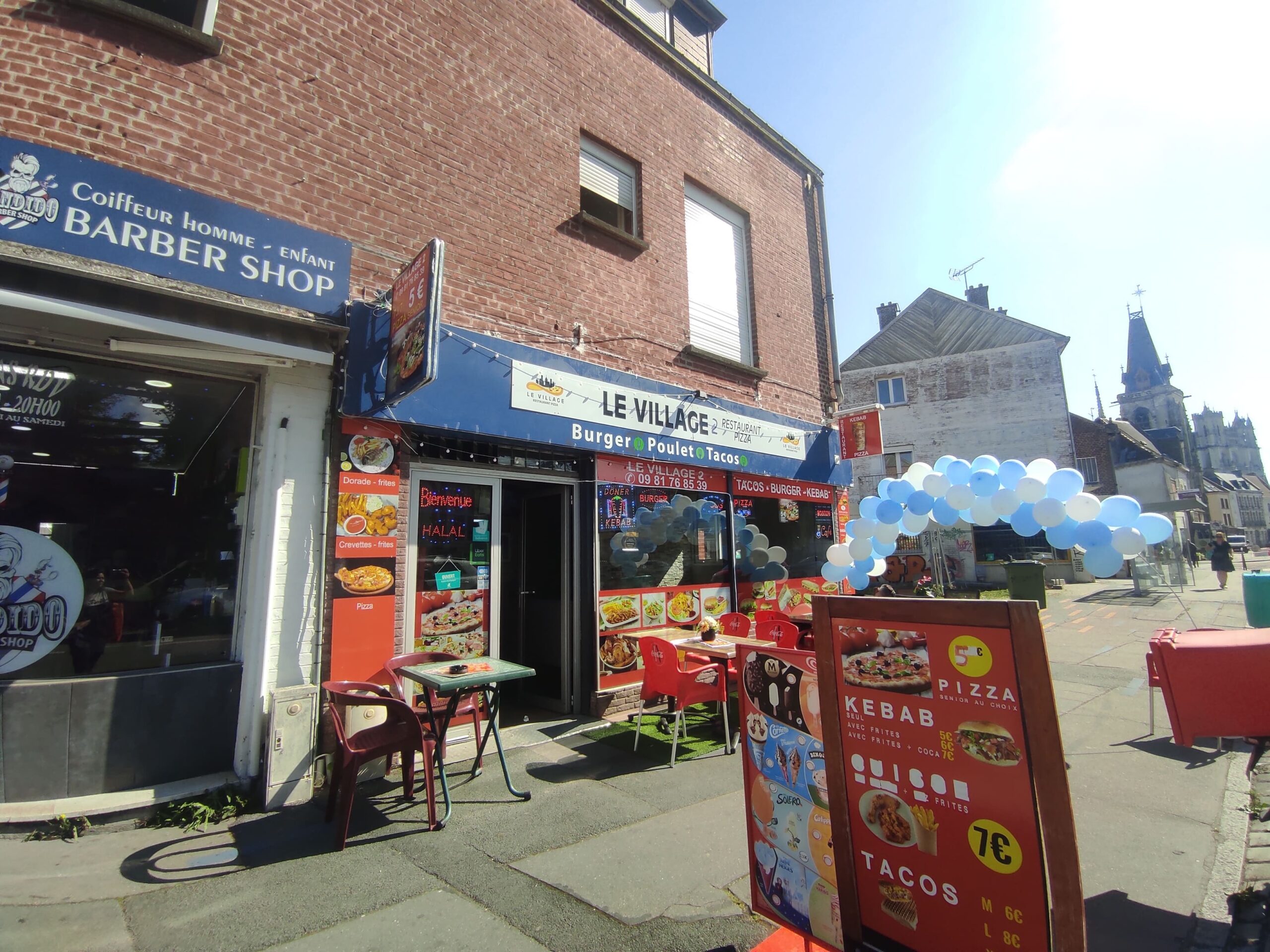 Le village 2