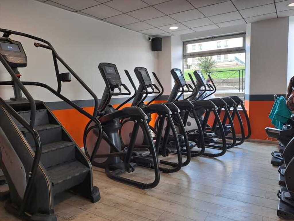 L'Appart Fitness Louis Pradel Lyon machines