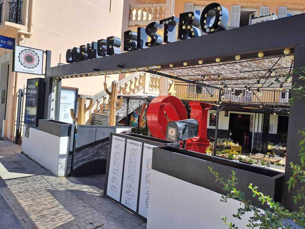 Corner Bistro Rotonde
