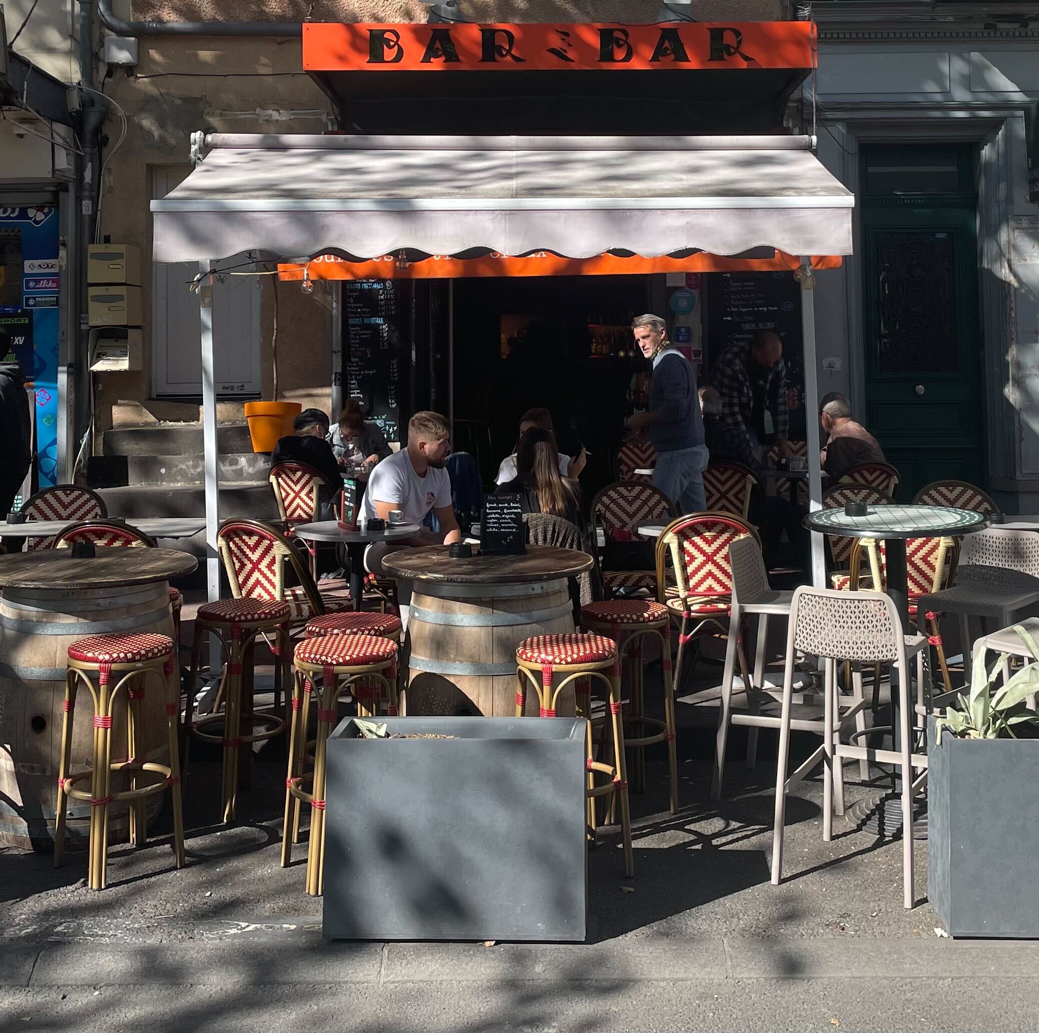 Le Bar Bar