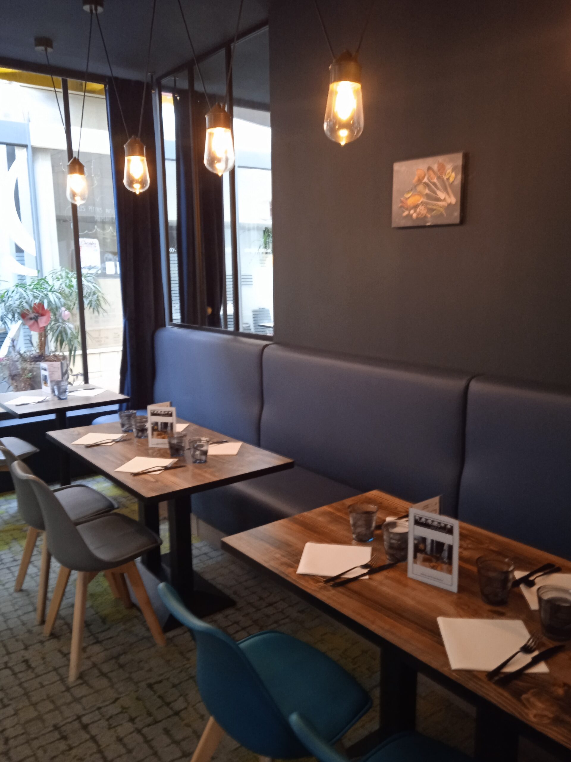 Les Halles Restaurant